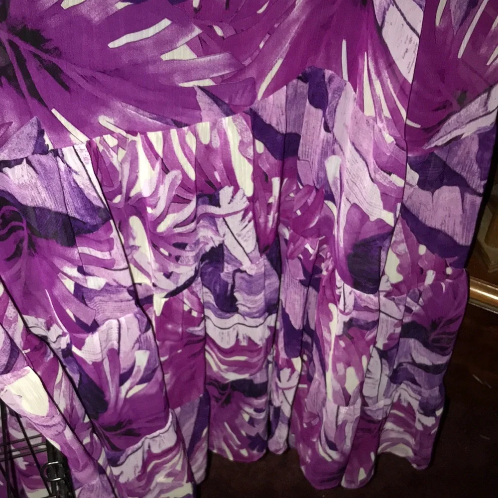 Purple Floral Women's Dress - Picture 4 of 8